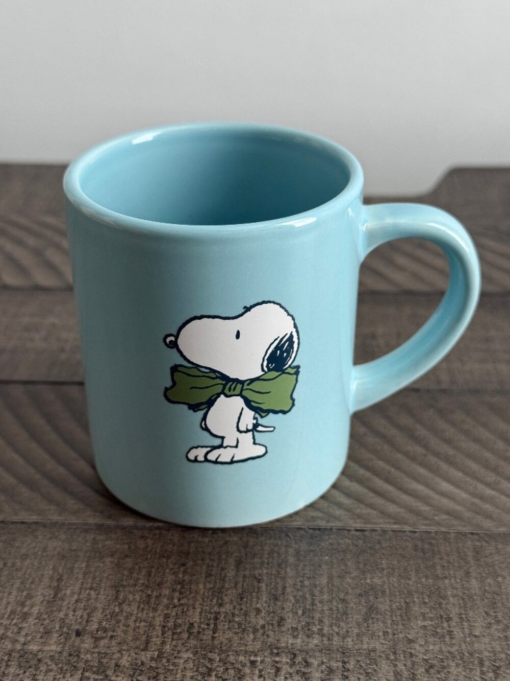 Vintage Collectible SNOOPY w/Bow
Ceramic Coffee Mug by Peanuts Blue
Mug 7.5fl oz